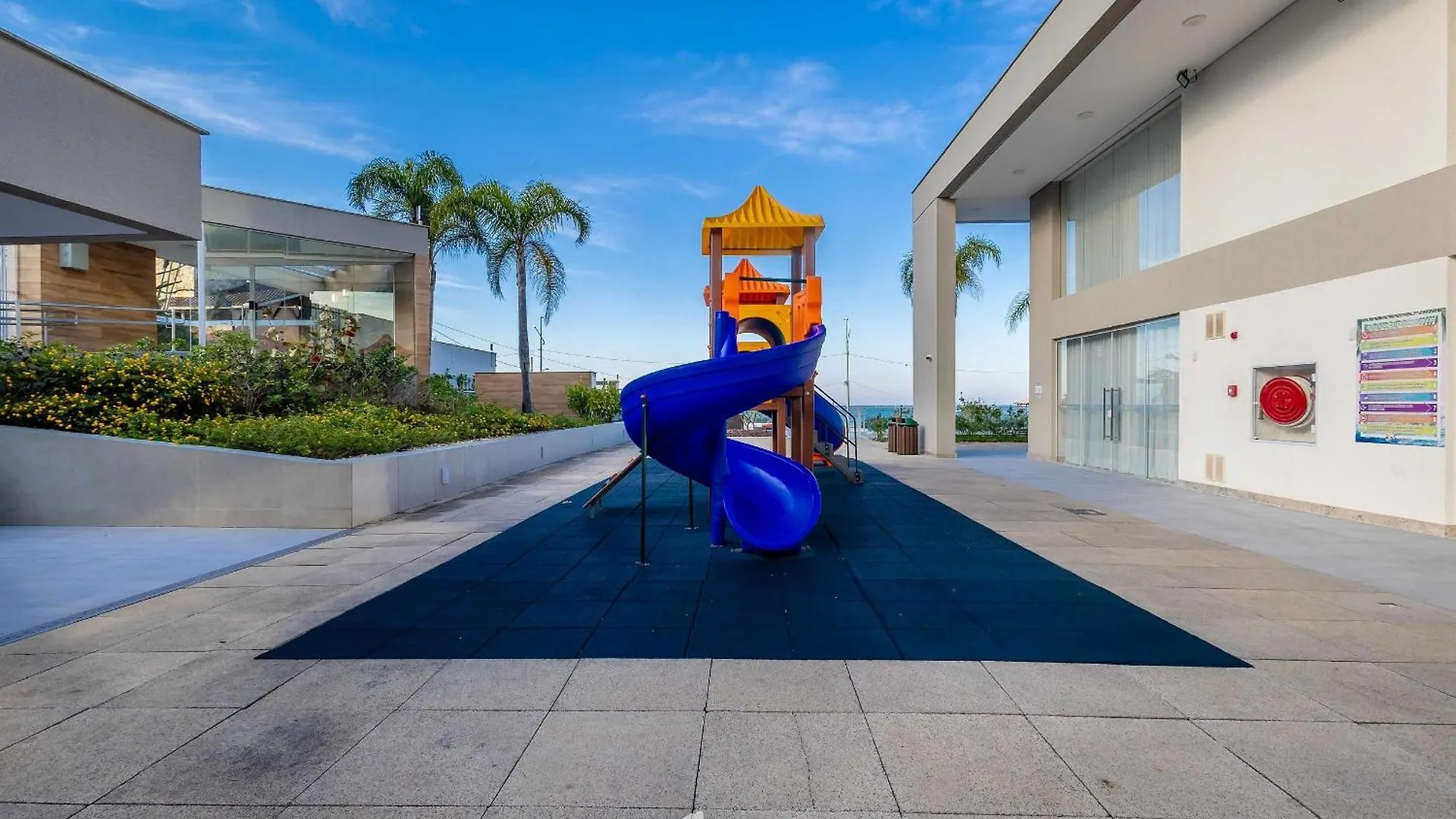 Shc - Condominio C/ Piscina A 50M Da Praia Em Piçarras